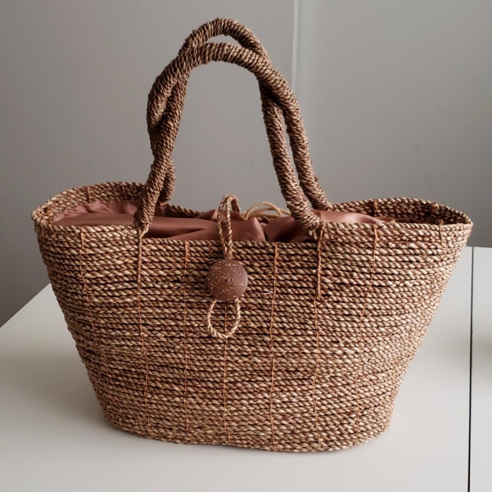Straw Tote Bag
